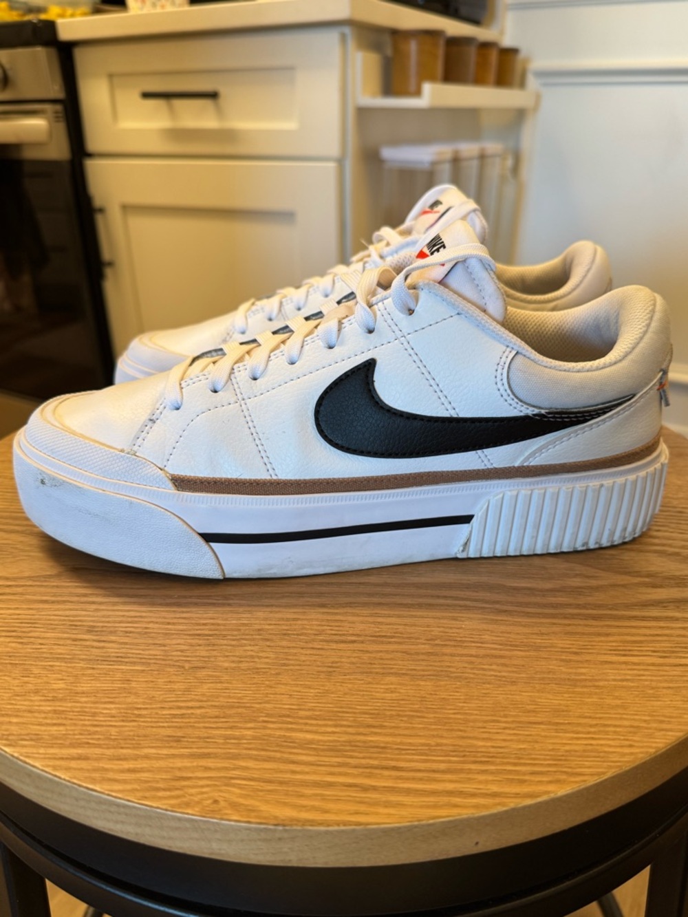 Nike Court Legacy Lift Platform Sneaker - Picture 6 of 16